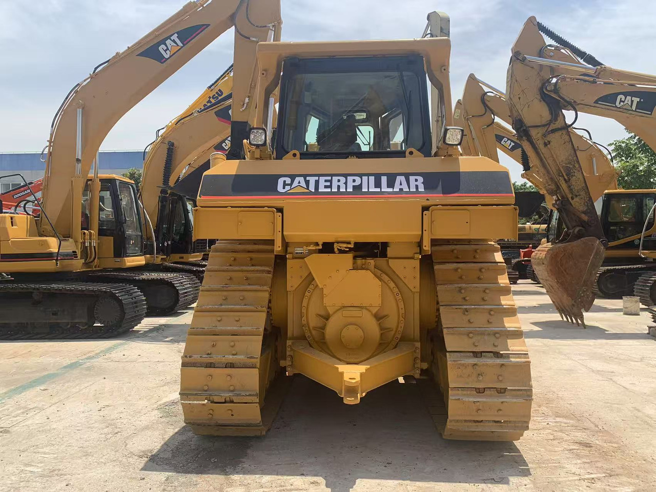 Caterpillar Tracked Tractor CAT D6R, D7R, D8R with Triangle Track - דחפור: תמונה 5 Caterpillar Tracked Tractor CAT D6R, D7R, D8R with Triangle Track - דחפור: תמונה 5