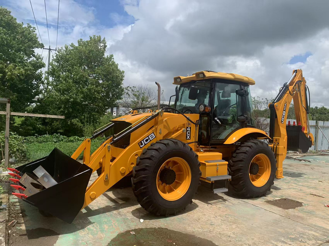 JCB 4X4 Backhoe Loader 4CX, 3CX - מחפרון: תמונה 4 JCB 4X4 Backhoe Loader 4CX, 3CX - מחפרון: תמונה 4