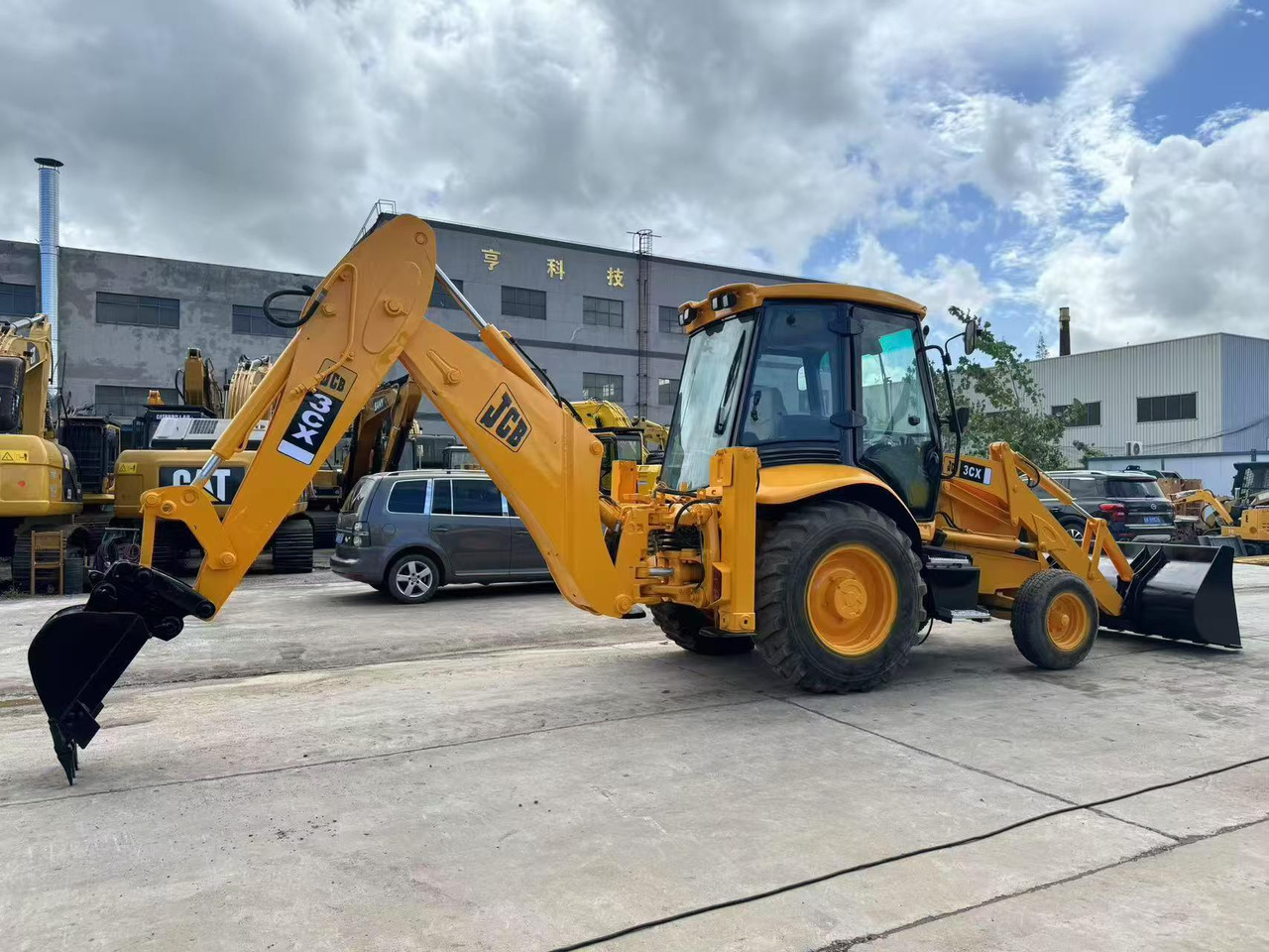 JCB 4x4 Backhoe Loader 3CX Used Condition - מחפרון: תמונה 3 JCB 4x4 Backhoe Loader 3CX Used Condition - מחפרון: תמונה 3
