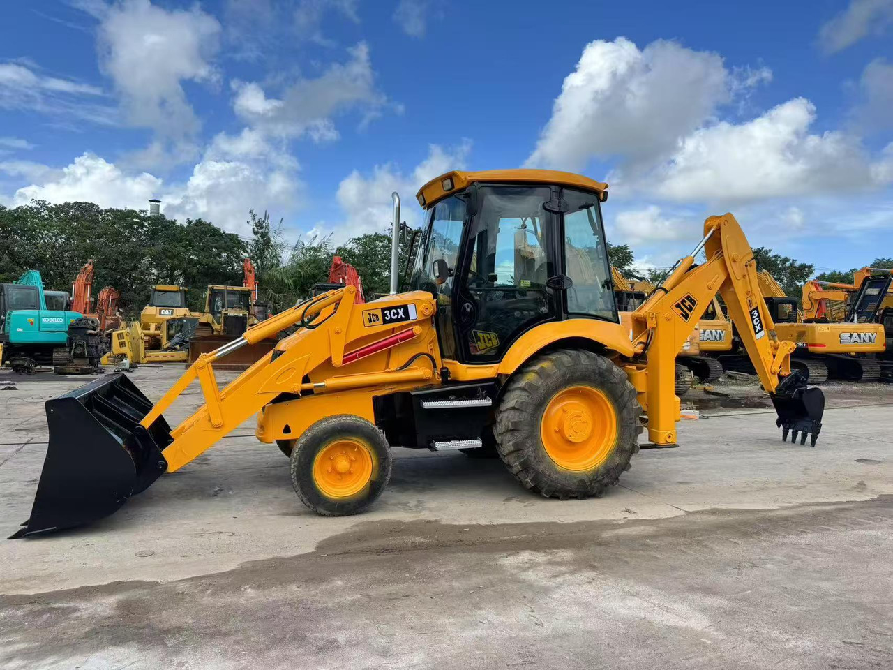 JCB 4x4 Backhoe Loader 3CX Used Condition - מחפרון: תמונה 2 JCB 4x4 Backhoe Loader 3CX Used Condition - מחפרון: תמונה 2