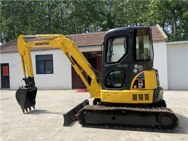 KOMATSU landcaping excavator Komatsu PC55MR, PC50MR small digger - מיני מחפר: תמונה 1 KOMATSU landcaping excavator Komatsu PC55MR, PC50MR small digger - מיני מחפר: תמונה 1