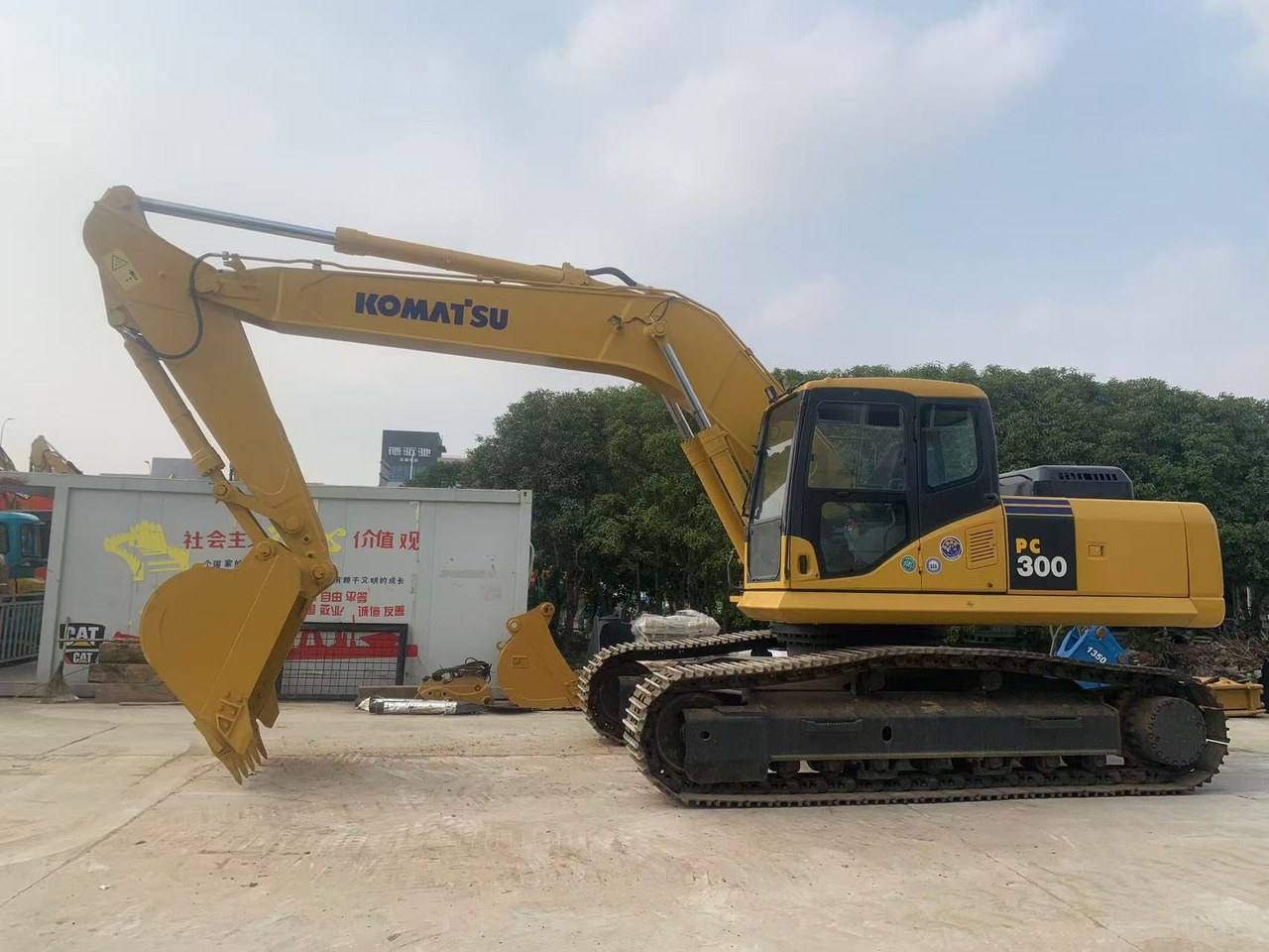 Komatsu Mining Excavator PC300, PC360, PC400 - מחפר סורק: תמונה 1 Komatsu Mining Excavator PC300, PC360, PC400 - מחפר סורק: תמונה 1
