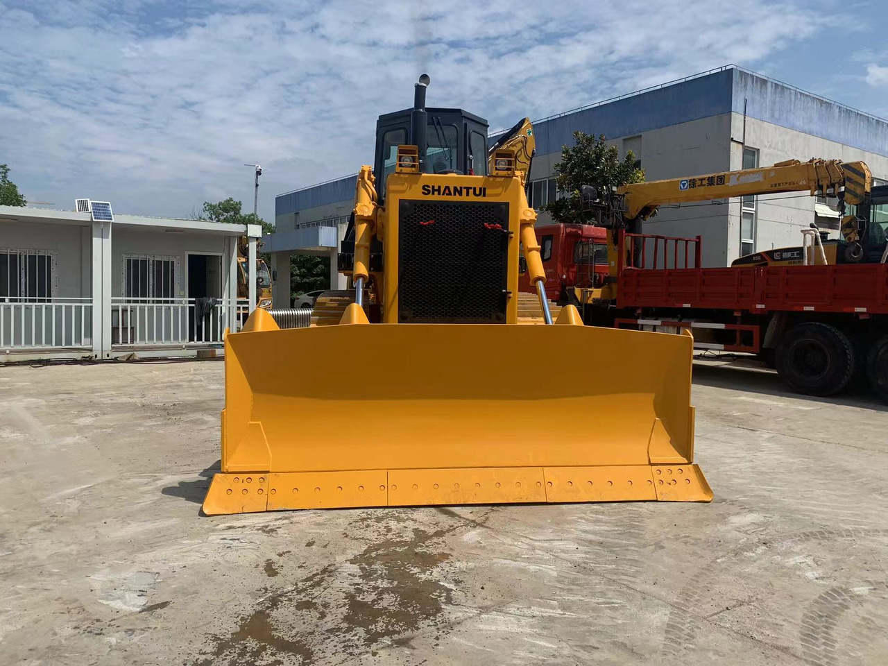 SHANTUI Bulldozer SD22, SD32 Secondhand Tracked Tactor - דחפור: תמונה 3 SHANTUI Bulldozer SD22, SD32 Secondhand Tracked Tactor - דחפור: תמונה 3