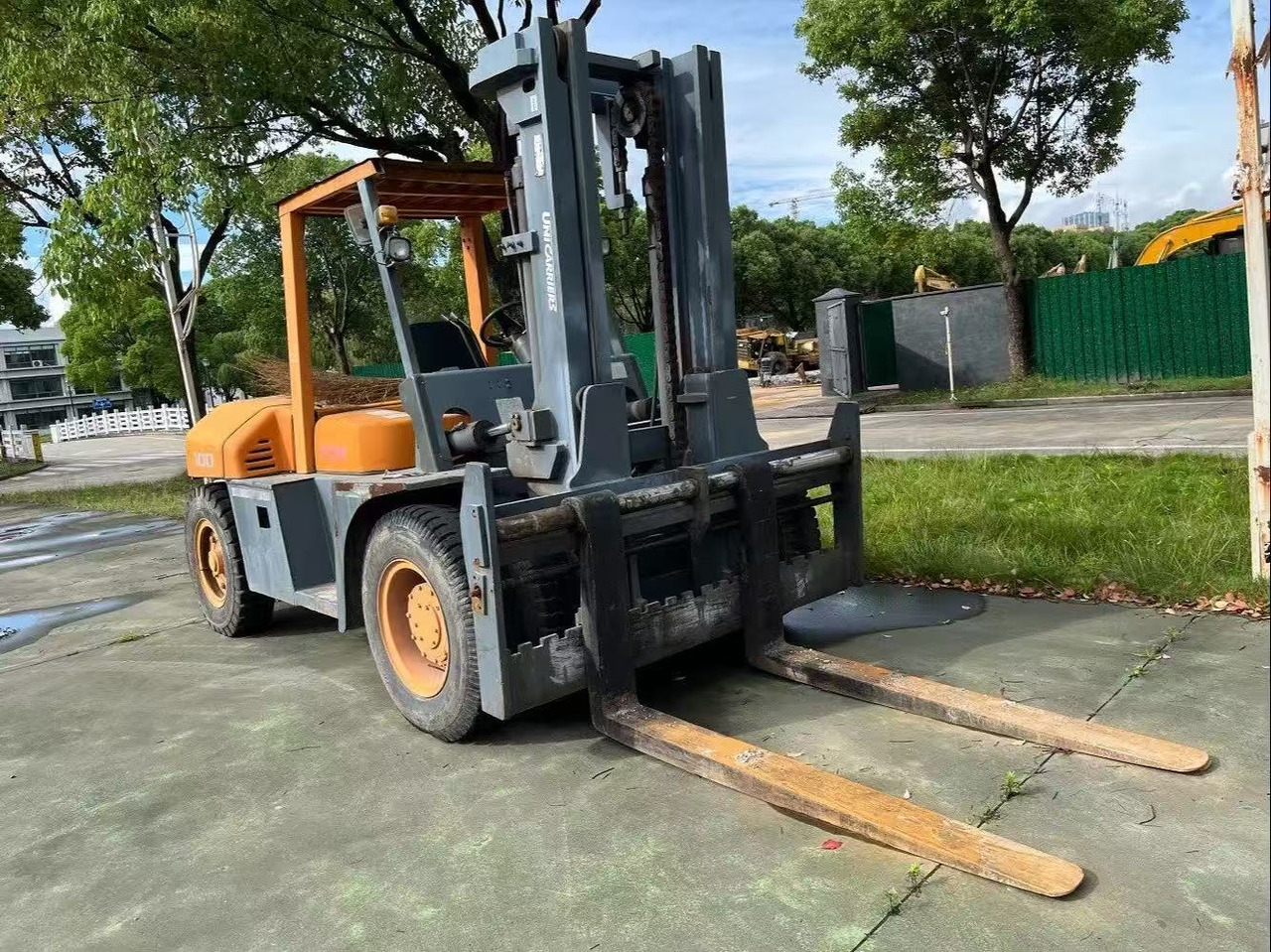 TCM FD100 Forklift Original Color 10 ton Forklift Truck - מלגזת סולר: תמונה 5 TCM FD100 Forklift Original Color 10 ton Forklift Truck - מלגזת סולר: תמונה 5
