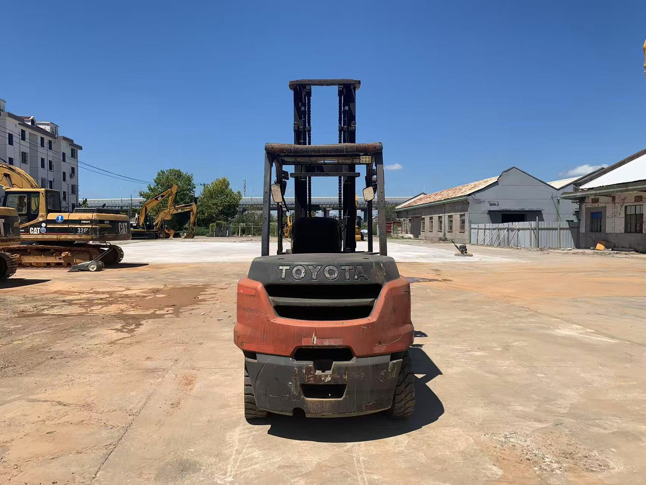 Toyota FD50 Forklift Original Color Japan Forklift with High Mast - מלגזת סולר: תמונה 4 Toyota FD50 Forklift Original Color Japan Forklift with High Mast - מלגזת סולר: תמונה 4