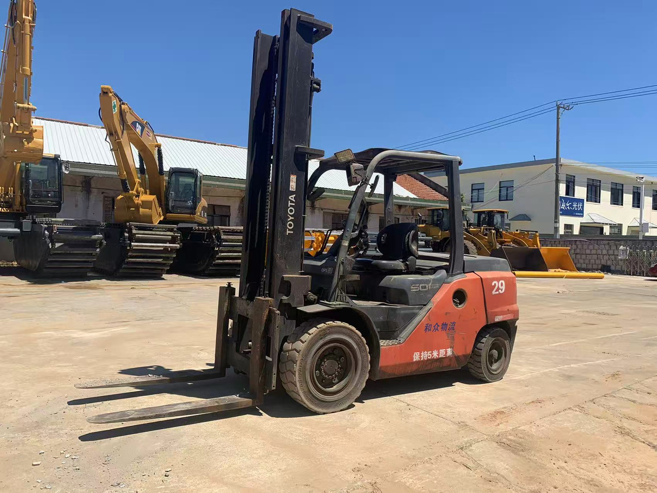 Toyota FD50 Forklift Original Color Japan Forklift with High Mast - מלגזת סולר: תמונה 2 Toyota FD50 Forklift Original Color Japan Forklift with High Mast - מלגזת סולר: תמונה 2