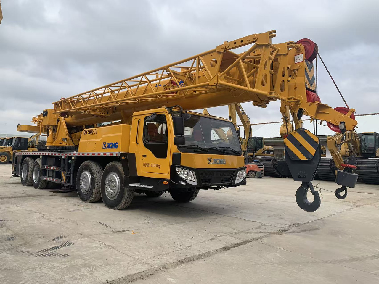 XCMG Truck Crane QY50K, QY65K, QY70K Good Price on Sale - עגורן נייד: תמונה 1 XCMG Truck Crane QY50K, QY65K, QY70K Good Price on Sale - עגורן נייד: תמונה 1