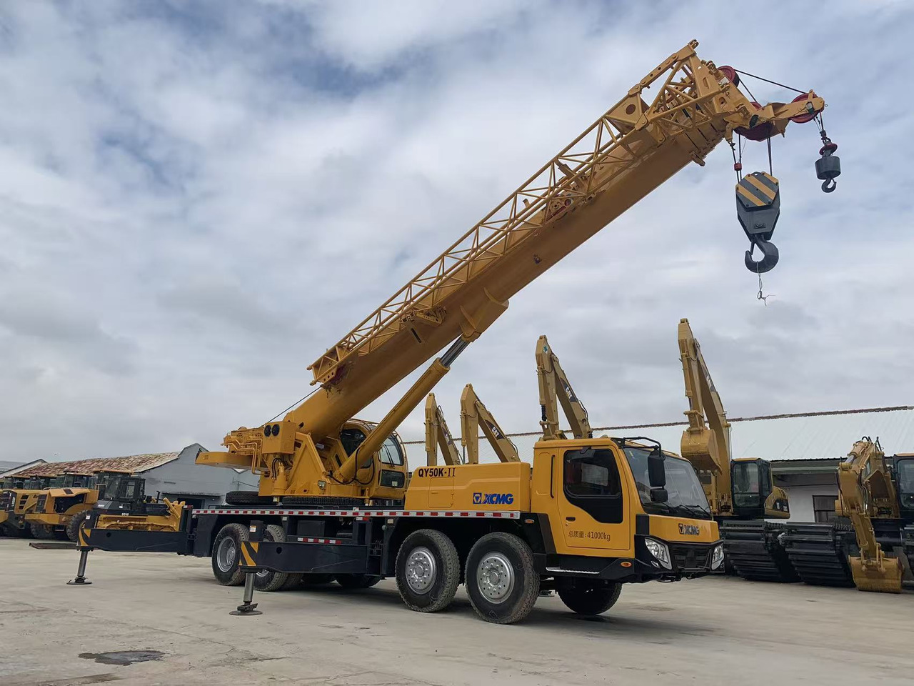 XCMG Truck Crane QY50K, QY65K, QY70K Good Price on Sale - עגורן נייד: תמונה 5 XCMG Truck Crane QY50K, QY65K, QY70K Good Price on Sale - עגורן נייד: תמונה 5