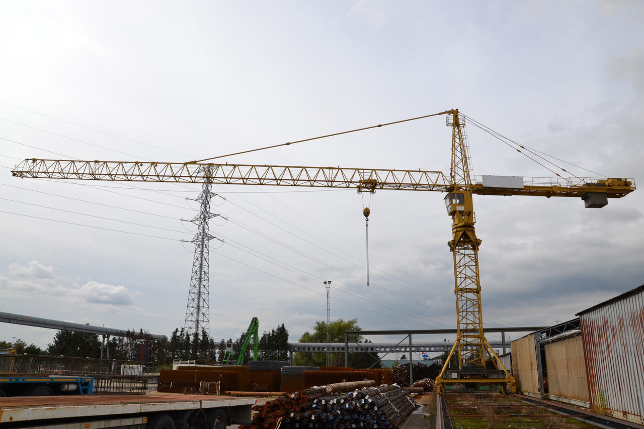 LIEBHERR 220HC - עגורן מגדל: תמונה 1 LIEBHERR 220HC - עגורן מגדל: תמונה 1