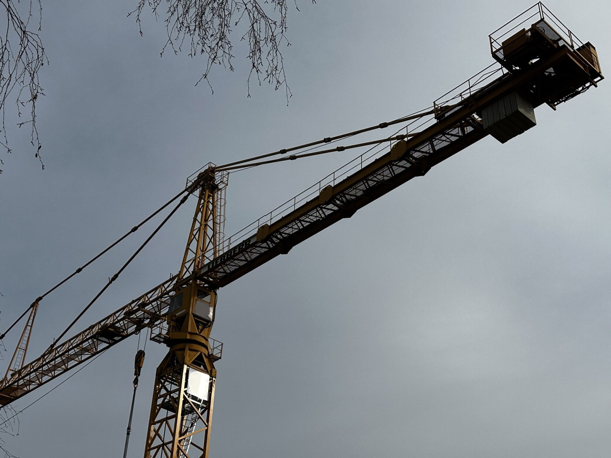 Liebherr LIEBHERR 355 HC-S 20 - עגורן מגדל: תמונה 2 Liebherr LIEBHERR 355 HC-S 20 - עגורן מגדל: תמונה 2