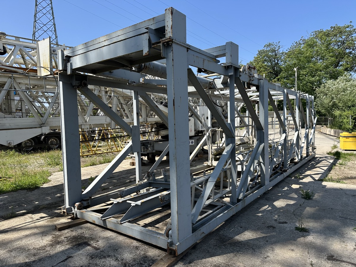 POTAIN T60A telescopic cage - עגורן מגדל: תמונה 1 POTAIN T60A telescopic cage - עגורן מגדל: תמונה 1