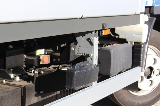 FUSO Canter 4C15E M - BATT. - כלי רכב מסחרי במיטה שטוחה: תמונה 5 FUSO Canter 4C15E M - BATT. - כלי רכב מסחרי במיטה שטוחה: תמונה 5