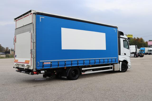 Mercedes-Benz Actros 1833 L nR - משאית וילונות צד: תמונה 3 Mercedes-Benz Actros 1833 L nR - משאית וילונות צד: תמונה 3