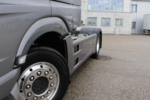 Mercedes-Benz Actros 1853 LS - יחידת טרקטור: תמונה 2 Mercedes-Benz Actros 1853 LS - יחידת טרקטור: תמונה 2
