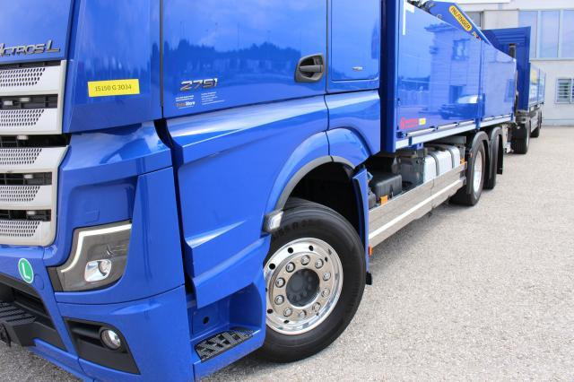 Mercedes-Benz Actros 2551LL PK22002 - משאית צד נופל/ שטוחה, משאית מנוף: תמונה 3 Mercedes-Benz Actros 2551LL PK22002 - משאית צד נופל/ שטוחה, משאית מנוף: תמונה 3