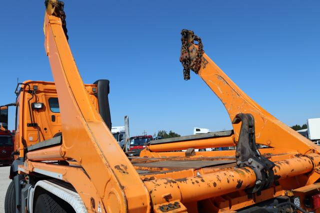 Mercedes-Benz Arocs 3353K ABSETZER - משאית דילוג העמסה: תמונה 5 Mercedes-Benz Arocs 3353K ABSETZER - משאית דילוג העמסה: תמונה 5