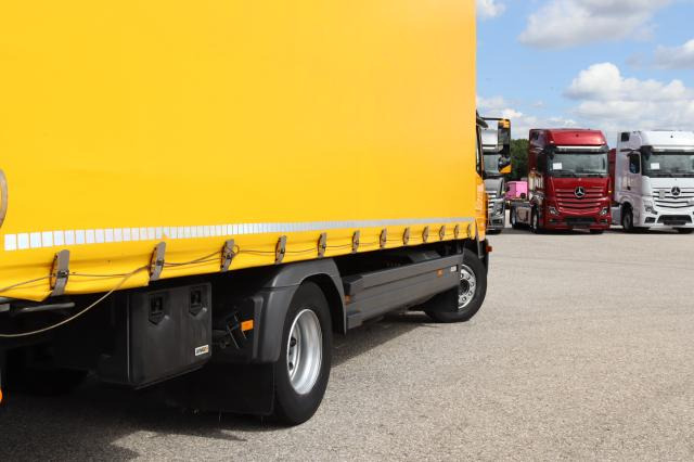 Mercedes-Benz Atego 1324 L - משאית וילונות צד: תמונה 5 Mercedes-Benz Atego 1324 L - משאית וילונות צד: תמונה 5