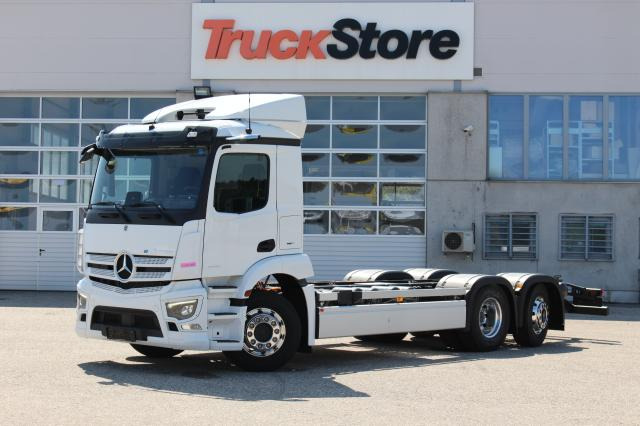 Mercedes-Benz eActros 300 L ENIN FÄHIG! - משאית עם שלדת תא: תמונה 1 Mercedes-Benz eActros 300 L ENIN FÄHIG! - משאית עם שלדת תא: תמונה 1