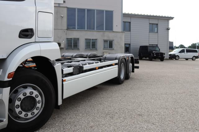 Mercedes-Benz eActros 400 L - משאית עם שלדת תא: תמונה 3 Mercedes-Benz eActros 400 L - משאית עם שלדת תא: תמונה 3