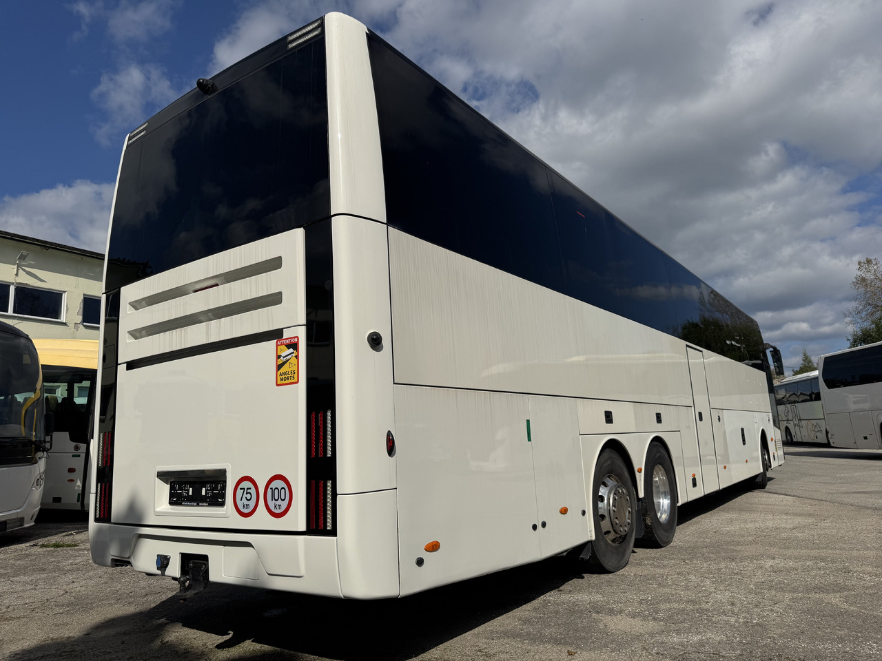 Van Hool EX17H - אוטובוס בין עירוני: תמונה 2 Van Hool EX17H - אוטובוס בין עירוני: תמונה 2