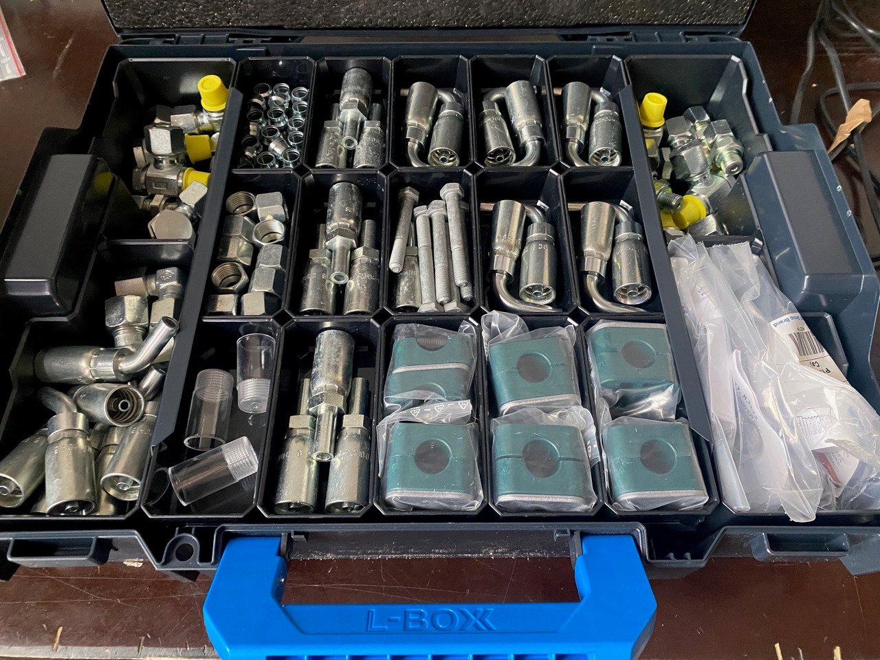 O&K Terex RH40 RH90 RH120 RH170 RH340 Assortment boxes 6004430 4042752 535-4519 6005000 4042756 535-4535 - חלקי חילוף עבור מחפר: תמונה 1 O&K Terex RH40 RH90 RH120 RH170 RH340 Assortment boxes 6004430 4042752 535-4519 6005000 4042756 535-4535 - חלקי חילוף עבור מחפר: תמונה 1