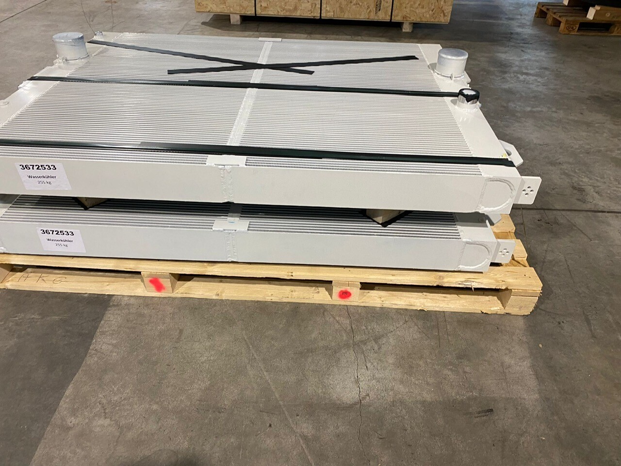 O&K Terex Water radiator RH120 Cat 6030 3672533 1459344 533-9472 - רדיאטור עבור משאית: תמונה 1 O&K Terex Water radiator RH120 Cat 6030 3672533 1459344 533-9472 - רדיאטור עבור משאית: תמונה 1