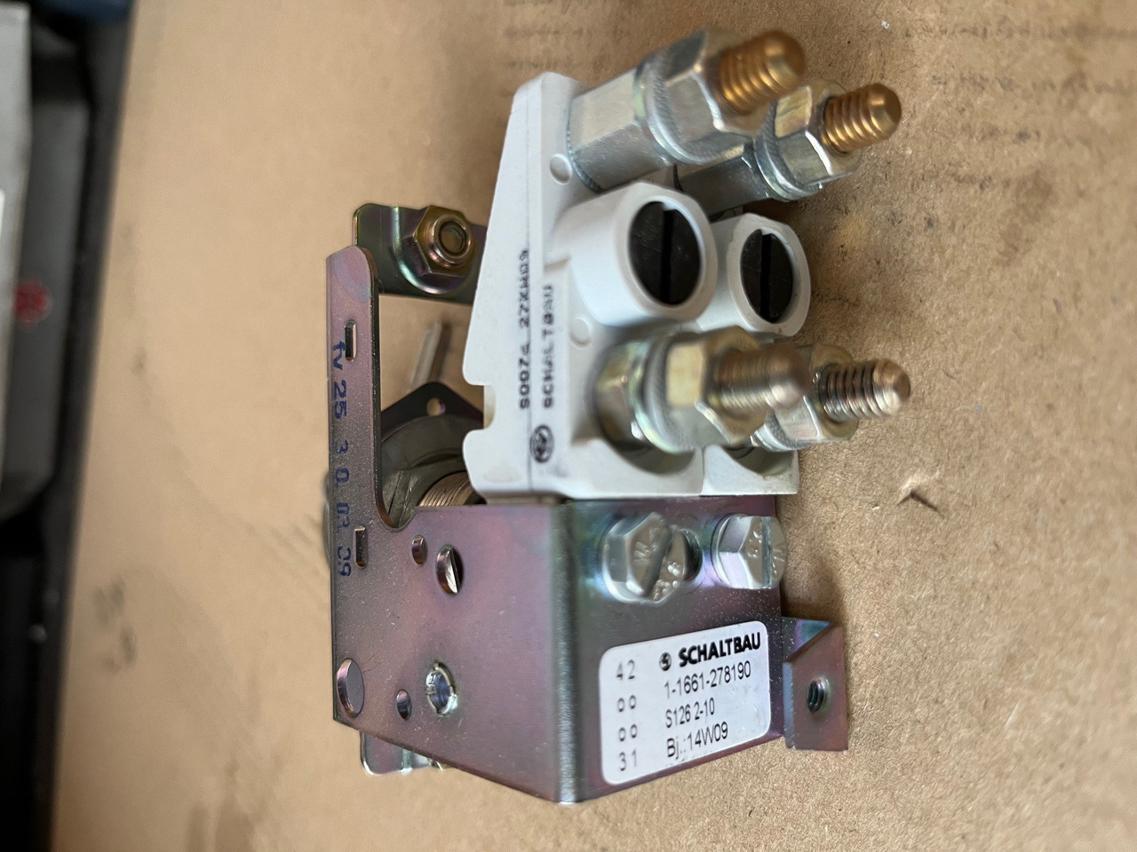 O&K Terex various Lock Actuator 788259 1461746 534-2128 Schaltbau S126 2-10 1-1661-278190 - חלקי חילוף עבור מחפר: תמונה 1 O&K Terex various Lock Actuator 788259 1461746 534-2128 Schaltbau S126 2-10 1-1661-278190 - חלקי חילוף עבור מחפר: תמונה 1