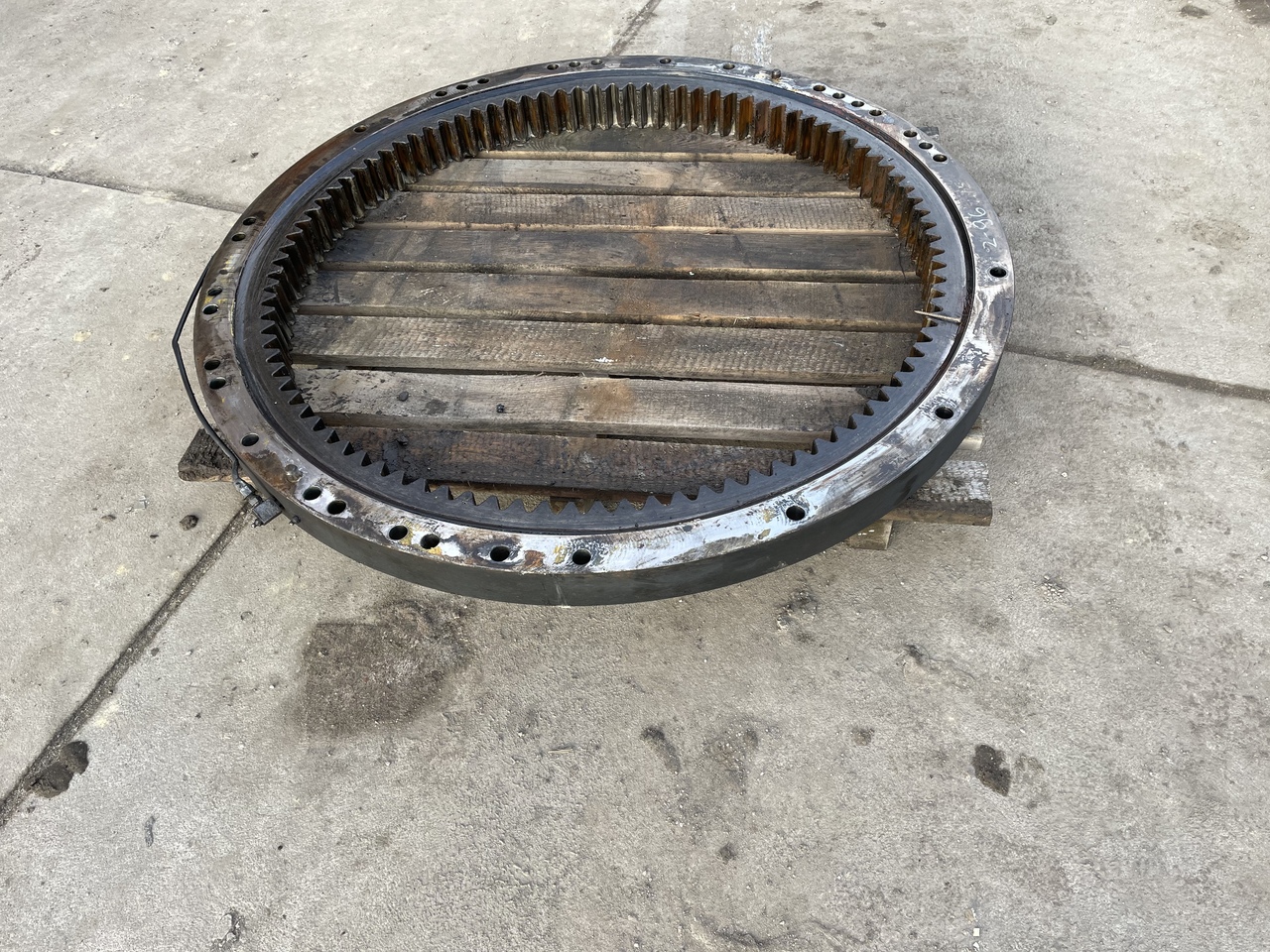 KOMATSU PC 228 - טבעת רוטציה עבור מחפר: תמונה 4 KOMATSU PC 228 - טבעת רוטציה עבור מחפר: תמונה 4