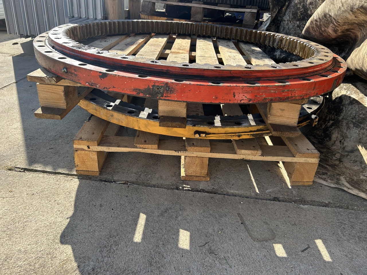 LIEBHERR 900C, 904C - טבעת רוטציה עבור מחפר: תמונה 2 LIEBHERR 900C, 904C - טבעת רוטציה עבור מחפר: תמונה 2