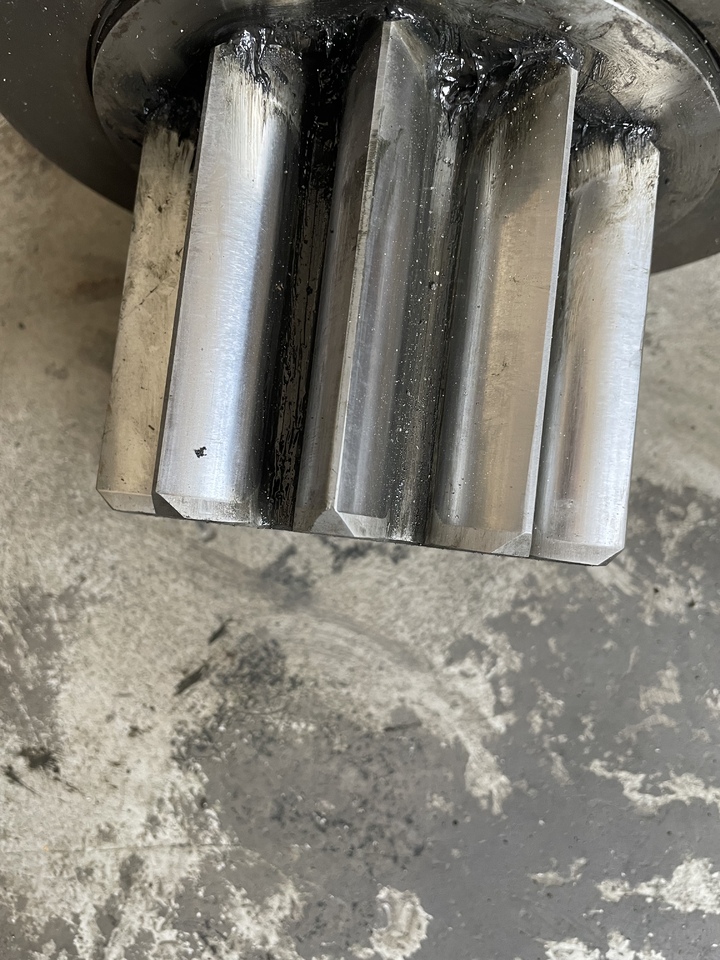 LIEBHERR 914 SAT 250/231 - מנוע נדנדה: תמונה 3 LIEBHERR 914 SAT 250/231 - מנוע נדנדה: תמונה 3