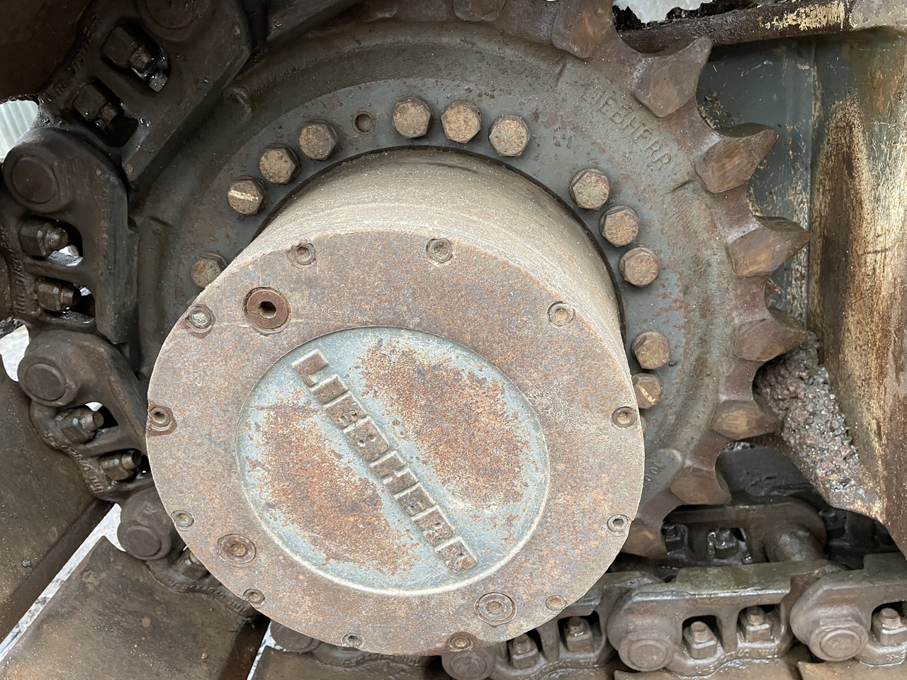 LIEBHERR R926 - הנעה סופית עבור מחפר סורק: תמונה 2 LIEBHERR R926 - הנעה סופית עבור מחפר סורק: תמונה 2