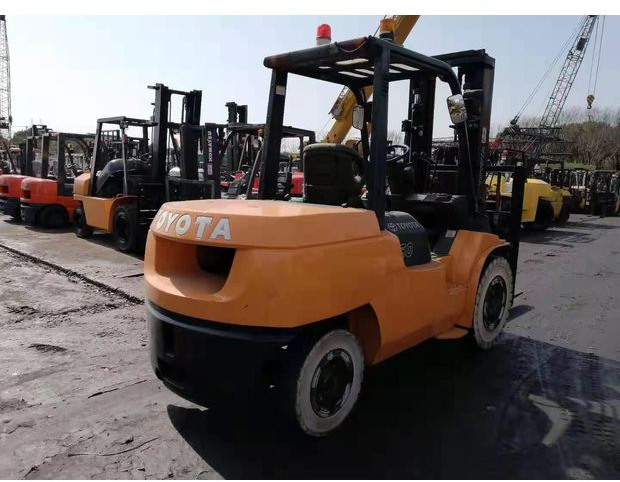2016 Toyota 7FD50 - מלגזה: תמונה 1 2016 Toyota 7FD50 - מלגזה: תמונה 1