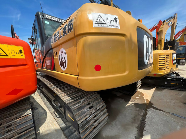 2020 Caterpillar 323D - מחפר סורק: תמונה 1 2020 Caterpillar 323D - מחפר סורק: תמונה 1