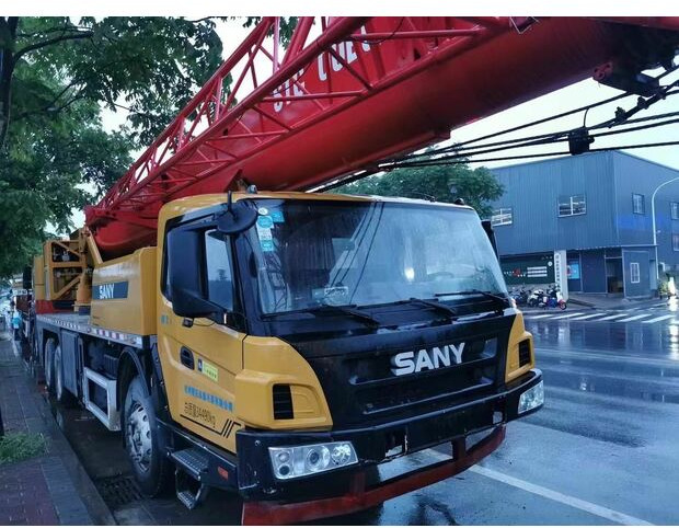 2021 Sany STC300E5 - עגורן נייד: תמונה 4 2021 Sany STC300E5 - עגורן נייד: תמונה 4