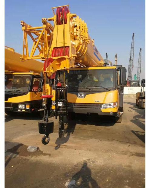 2021 XCMG QY70K - עגורן נייד: תמונה 1 2021 XCMG QY70K - עגורן נייד: תמונה 1