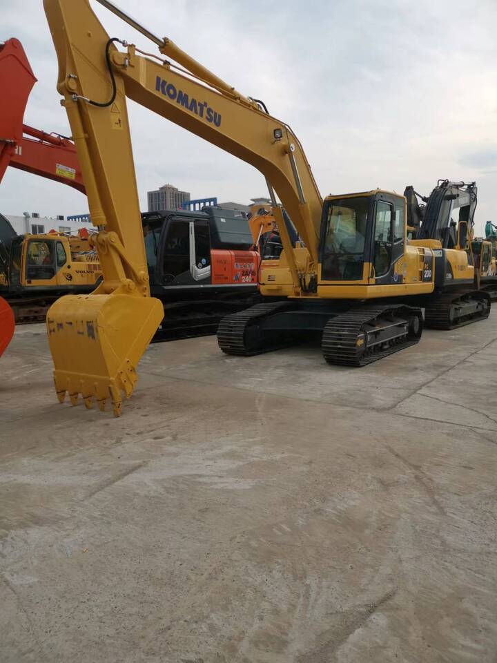 מחפר סורק Komatsu PC200-8: תמונה 9