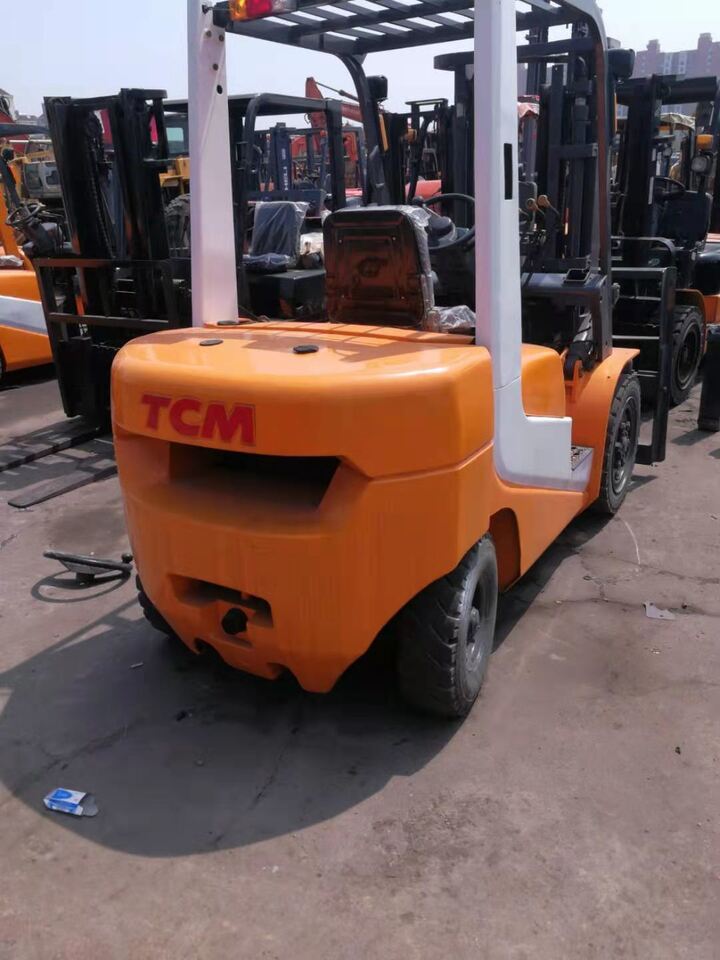 TCM FD30T6 - מלגזה: תמונה 1 TCM FD30T6 - מלגזה: תמונה 1