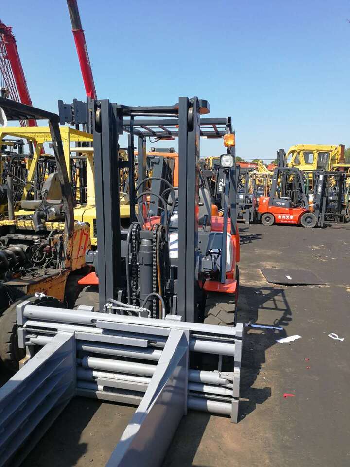 TCM FD30T6 - מלגזה: תמונה 4 TCM FD30T6 - מלגזה: תמונה 4