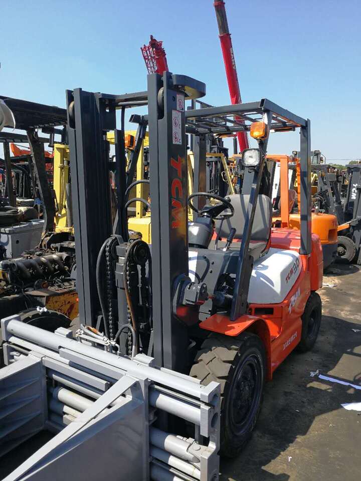 TCM FD30T6 - מלגזה: תמונה 2 TCM FD30T6 - מלגזה: תמונה 2