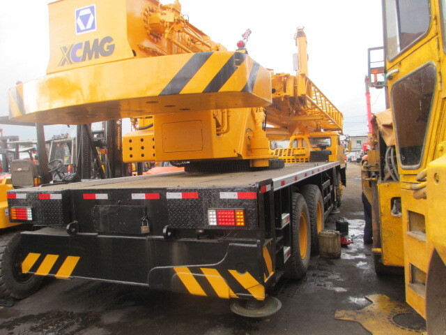 XCMG QY70K - עגורן נייד: תמונה 4 XCMG QY70K - עגורן נייד: תמונה 4