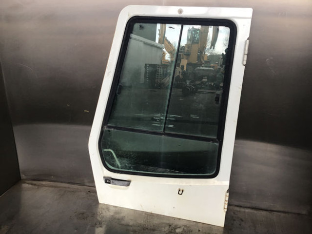 Liebherr A900 ZW / A900B Li - דלת וחלקים: תמונה 2 Liebherr A900 ZW / A900B Li - דלת וחלקים: תמונה 2
