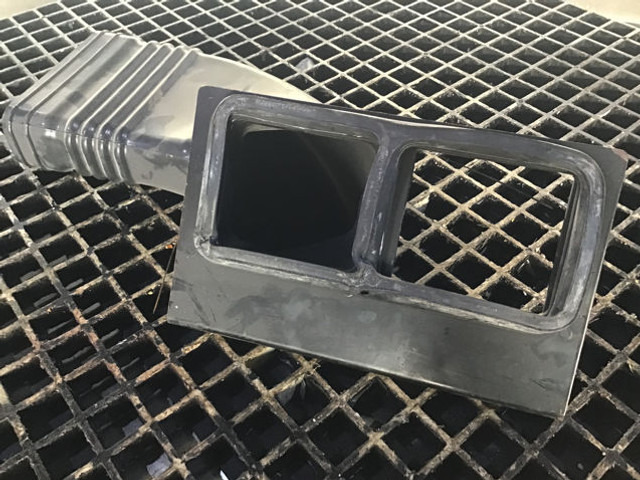 Liebherr Air Duct - חלק מזגן: תמונה 1 Liebherr Air Duct - חלק מזגן: תמונה 1