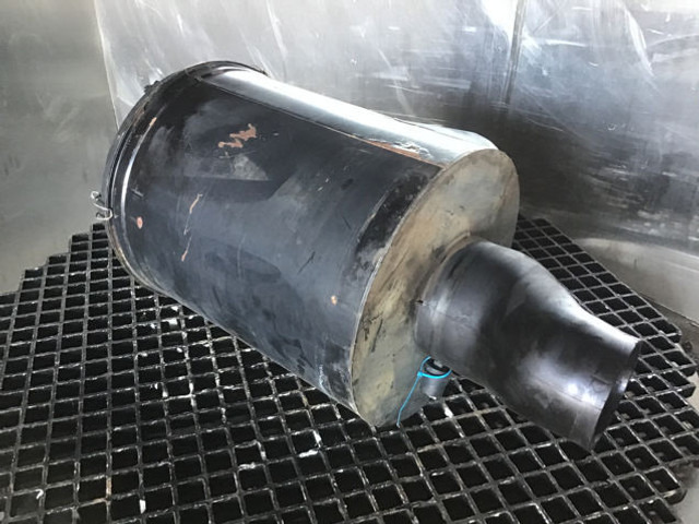 Liebherr Air Filter - מערכת כניסת אוויר: תמונה 3 Liebherr Air Filter - מערכת כניסת אוויר: תמונה 3