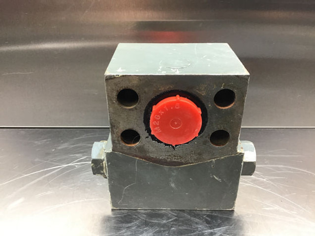 Liebherr Bypass Valve - שסתום: תמונה 2 Liebherr Bypass Valve - שסתום: תמונה 2