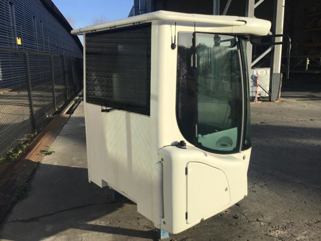 Liebherr Cabin - תא ופנים הרכב: תמונה 3 Liebherr Cabin - תא ופנים הרכב: תמונה 3