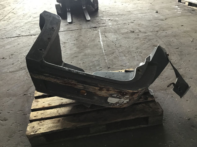 Liebherr Counterweight Left - משקל נגד עבור מכונה חקלאית: תמונה 2 Liebherr Counterweight Left - משקל נגד עבור מכונה חקלאית: תמונה 2