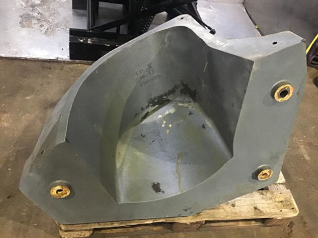 Liebherr Counterweight Left - משקל נגד עבור מכונה חקלאית: תמונה 2 Liebherr Counterweight Left - משקל נגד עבור מכונה חקלאית: תמונה 2