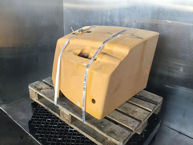 Liebherr Counterweight Right - משקל נגד עבור מכונת בנייה: תמונה 1 Liebherr Counterweight Right - משקל נגד עבור מכונת בנייה: תמונה 1