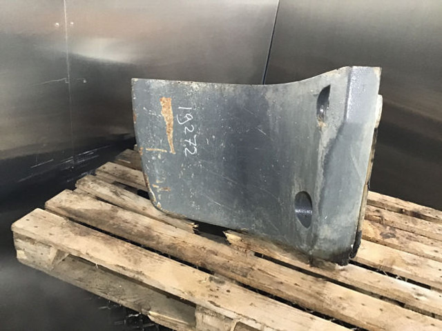 Liebherr Counterweight Right - משקל נגד עבור מכונה חקלאית: תמונה 5 Liebherr Counterweight Right - משקל נגד עבור מכונה חקלאית: תמונה 5