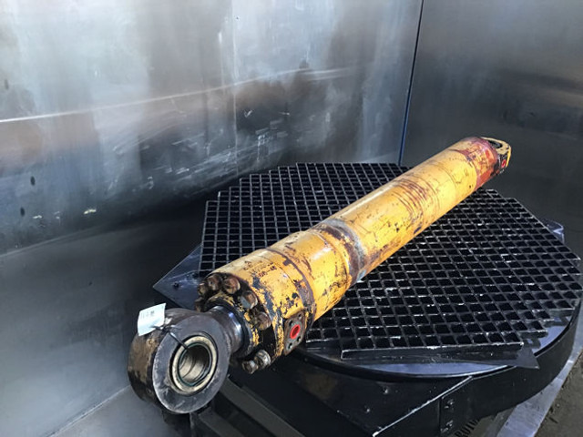 צילינדר הידרולי Liebherr Cylinder: תמונה 8 צילינדר הידרולי Liebherr Cylinder: תמונה 8